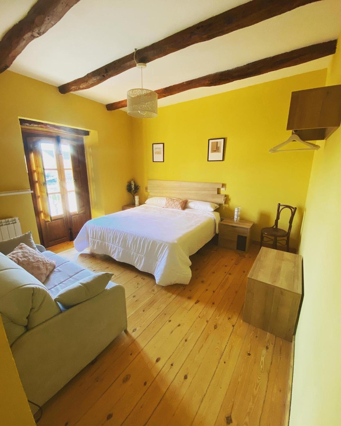 קינטנייה דה אונסימו Hotel Restaurante Agapio De Tresnino מראה חיצוני תמונה
