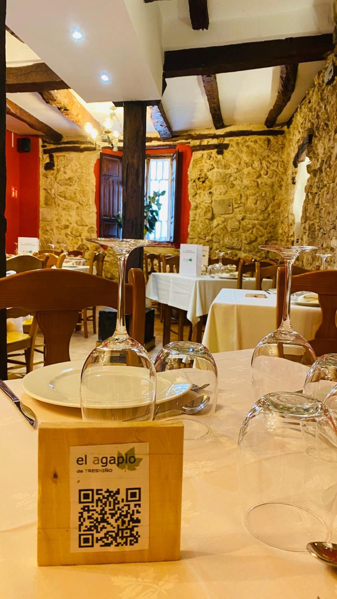 קינטנייה דה אונסימו Hotel Restaurante Agapio De Tresnino מראה חיצוני תמונה